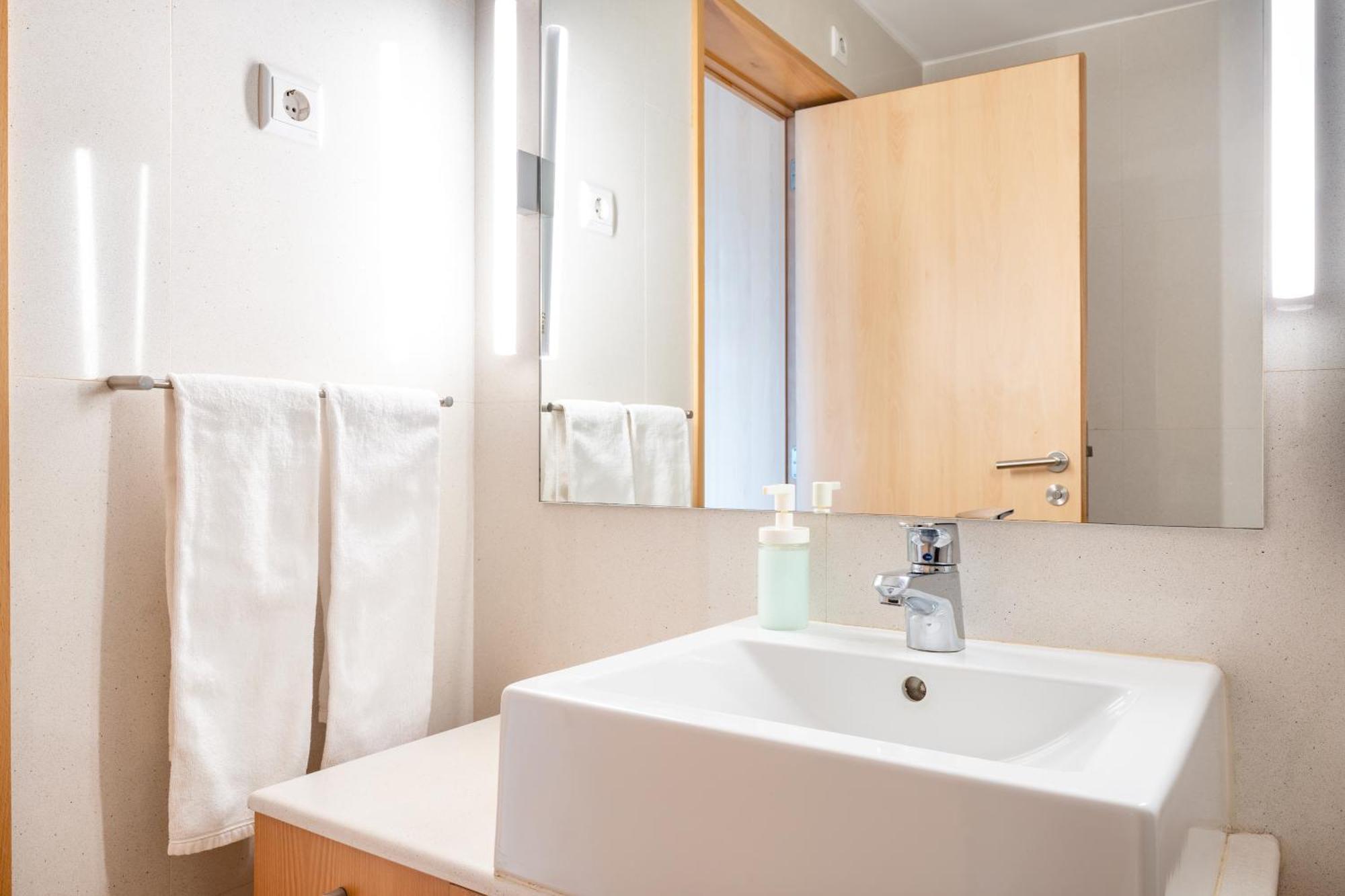 Viva Stadium Residence Studios ポルト エクステリア 写真
